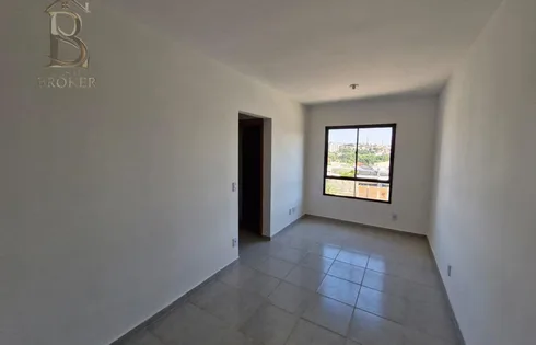 Apartamento em Jardim Cristo Rei, Marília
