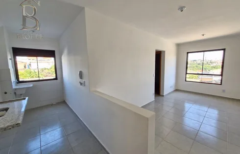 Apartamento em Jardim Cristo Rei, Marília