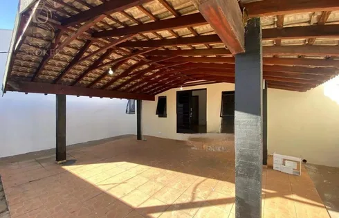 Casa em Jardim Acapulco, Marília