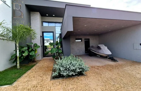 Centro Lacio, Marília