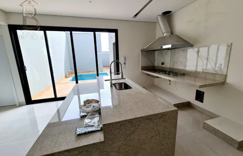 Casa em Centro Lacio, Marília