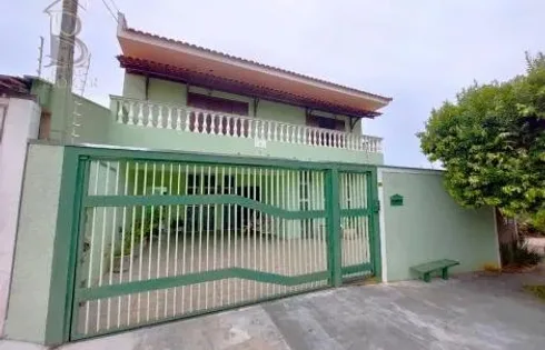 Casa em Jardim Guaruja, Marília