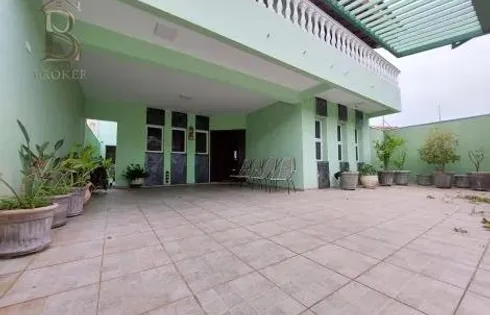 Casa em Jardim Guaruja, Marília