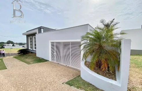 Casa em Residencial Vale Verde, Marília