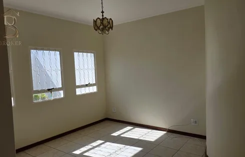 Casa em Jardim Jequitibá, Marília