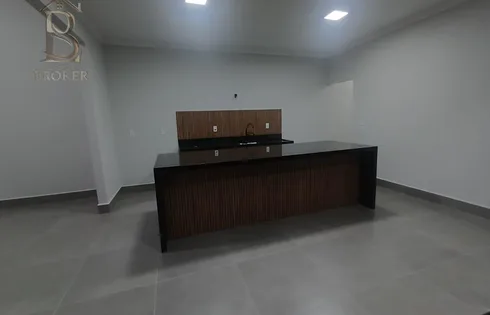Casa em Centro (padre Nóbrega), Marília