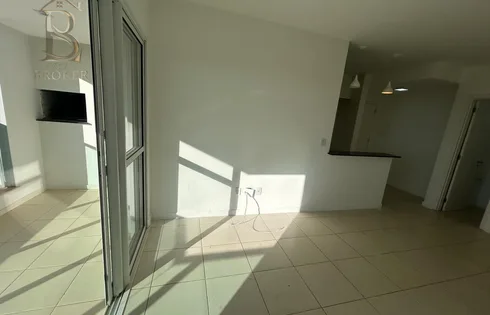 Apartamento em Jardim Esmeralda, Marília