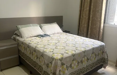 Apartamento em Sítios de Recreio Céu Azul, Marília