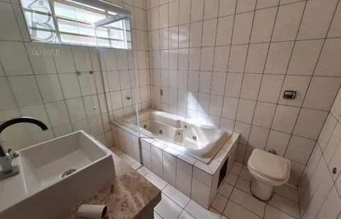 Casa em Nucleo Habitacional Juscelino Kubitschek, Marília