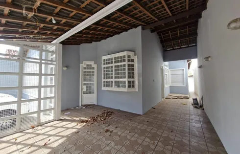 Casa em Alto Cafezal, Marília