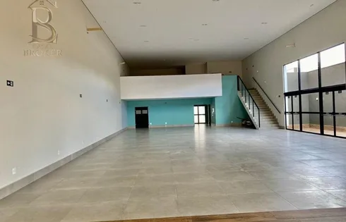 Casa em Distrito Industrial, Marília