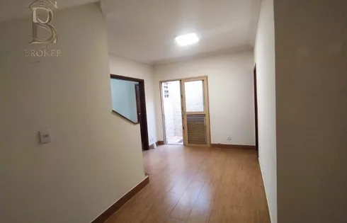 Casa em Jardim Marilia, Marília