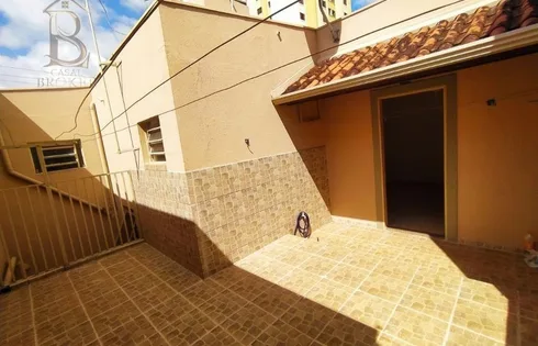 Casa em Jardim Marilia, Marília