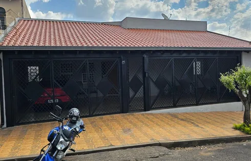 Casa em Jardim Monte Castelo, Marília