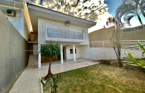 Casa em Jardim Parati, Marília