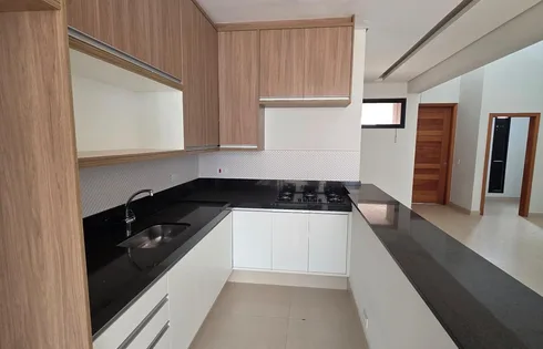 Casa em Condominio Vila Flora 3, Marília