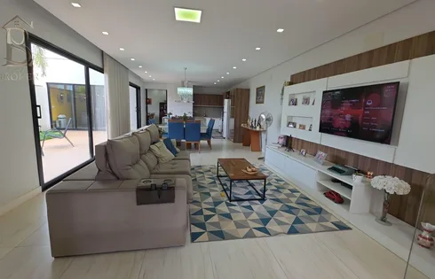 Casa em Vila Flora 3, Marília