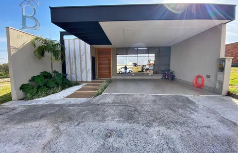 Casa em Condominio Vila Flora 3, Marília