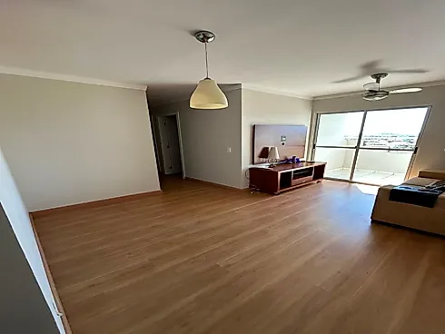 Apartamento em Jardim Cristo Rei, Marília
