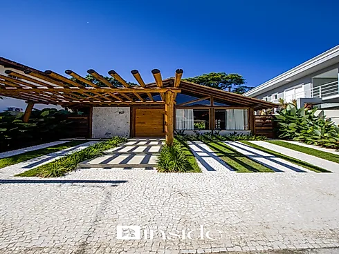 Casa em condomínio em Riviera, Bertioga