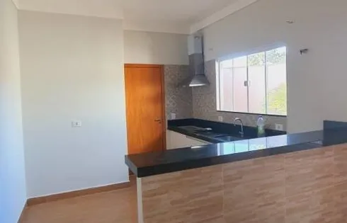 Casa em Jardim Esplanada, Marília