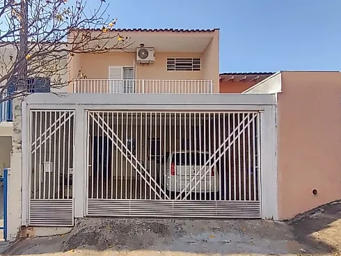 Casa 3 Quartos com 1 Suíte e 175m² - Jardim Portal do Sol
