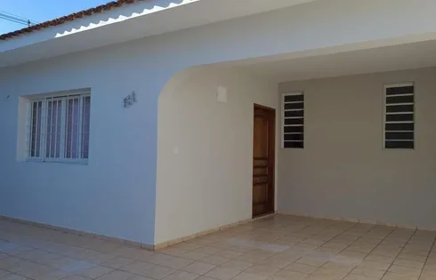 Bassan, Marília