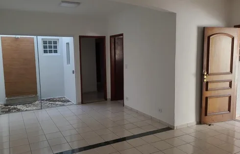 Casa em Bassan, Marília