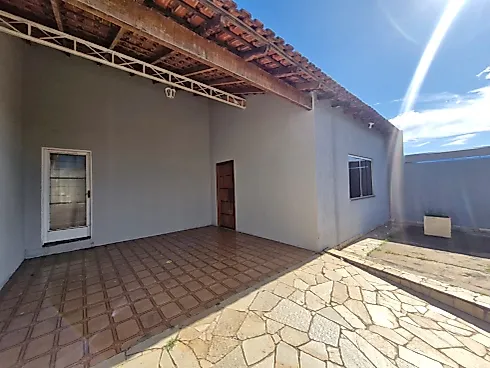 Casa 3 Quartos com 1 Suíte e 180m² - Jardim dos Lírios