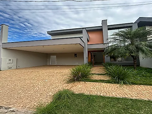 Casa em Condomínio