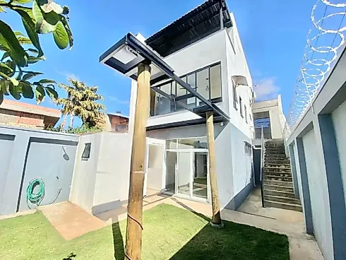 Casa em Jardim Acapulco, Marília
