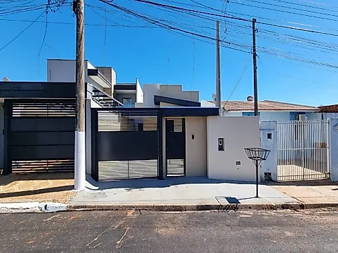Casa em Núcleo Habitacional Doutor Fernando Mauro Pires Rocha, Marília