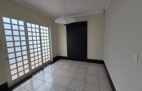 Casa em Parque das Esmeraldas, Marília