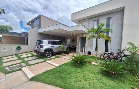 Casa em Residencial Villa Flora Aquarius, Marília