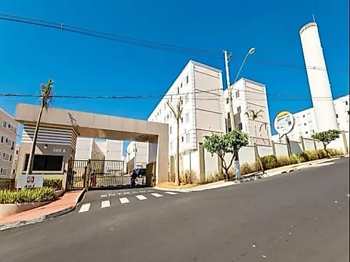 Apartamento em Jardim California, Marília