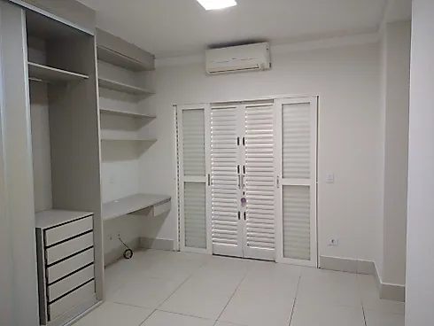 Casa em condomínio em Jardim Colibri, Marília