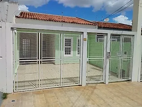 Casa 3 Quartos com Churrasqueira - Jardim Portal do Sol