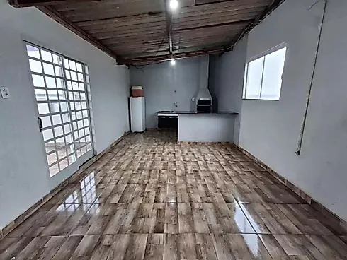 Casa 3 Quartos com Churrasqueira - Jardim Santa Antonieta