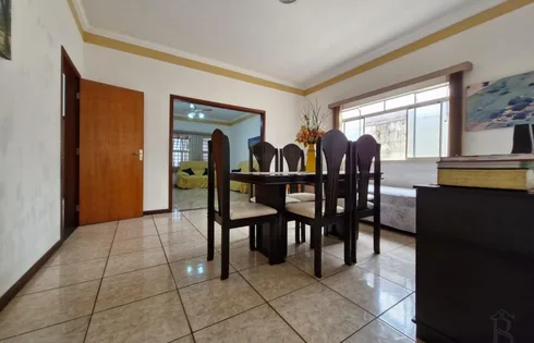 Casa em Jardim Monte Castelo, Marília