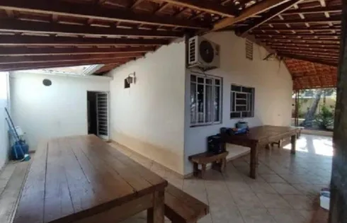 Casa em Jardim Acapulco, Marília