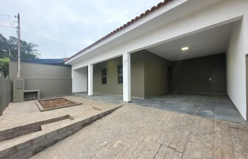 Casa em Jardim Parati, Marília