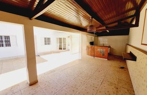 Casa em Jardim Parati, Marília