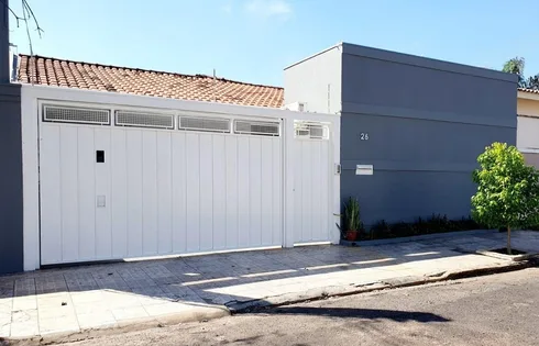 Casa em Jardim Parati, Marília