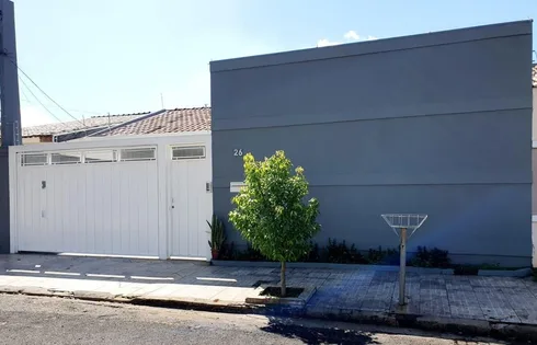 Casa em Jardim Parati, Marília