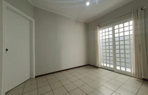 Casa em Jardim Parati, Marília