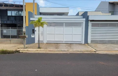 Casa em Jardim Cristo Rei, Marília