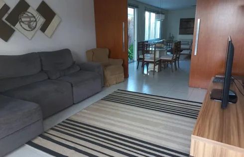 Casa em Jardim Alvorada, Marília