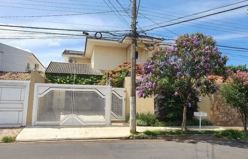 Casa em Parque das Esmeraldas, Marília