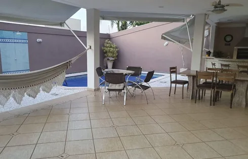 Casa em Jardim Tropical, Marília