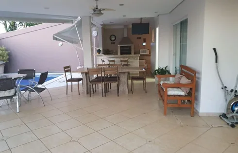 Casa em Jardim Tropical, Marília